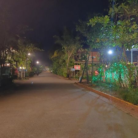 Sunstone Villa Лонавала Экстерьер фото